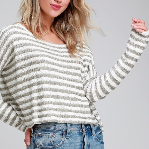 Cropped Stripe Long Sleeve Loose Sweater - Picture 4 of 5